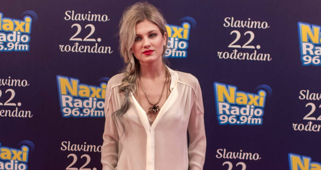 Nevena Božović: Uskoro novi spot