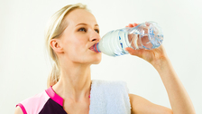 Istraživači sugerišu da postoji pravilan način ispijanja vode u toku dana