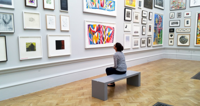 Otvorena izložba slika i skulptura „U lavirintima znakova i simbola“