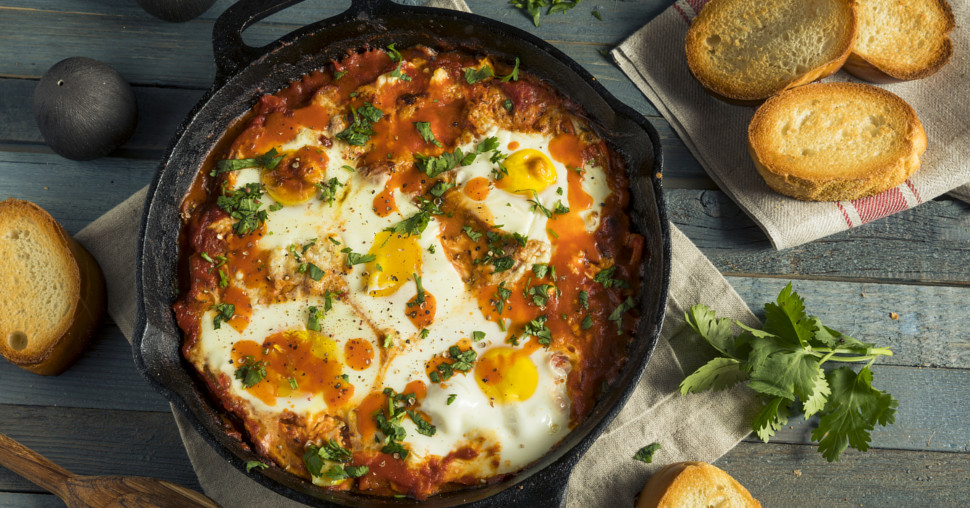 Jaja u sosu sa fetom i začinima