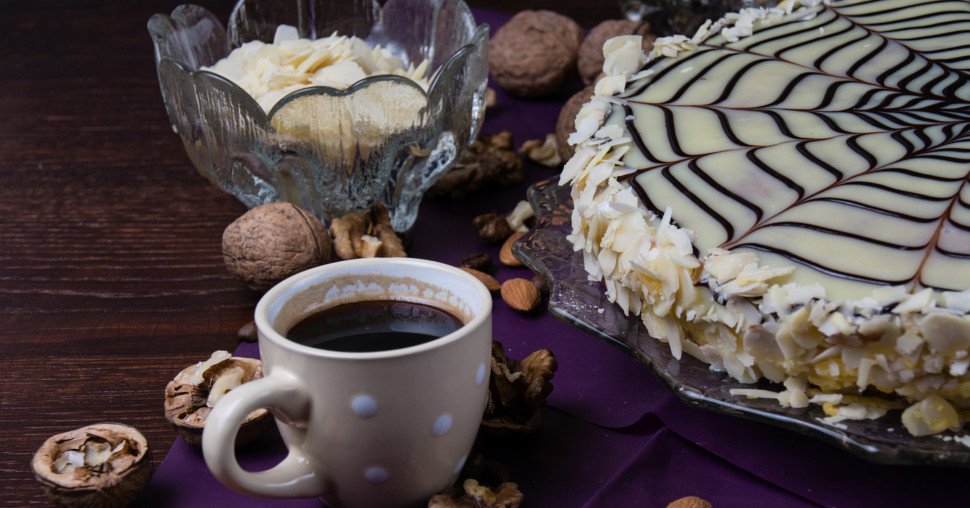 Loara: Savršena torta sa lešnicima i belom čokoladom