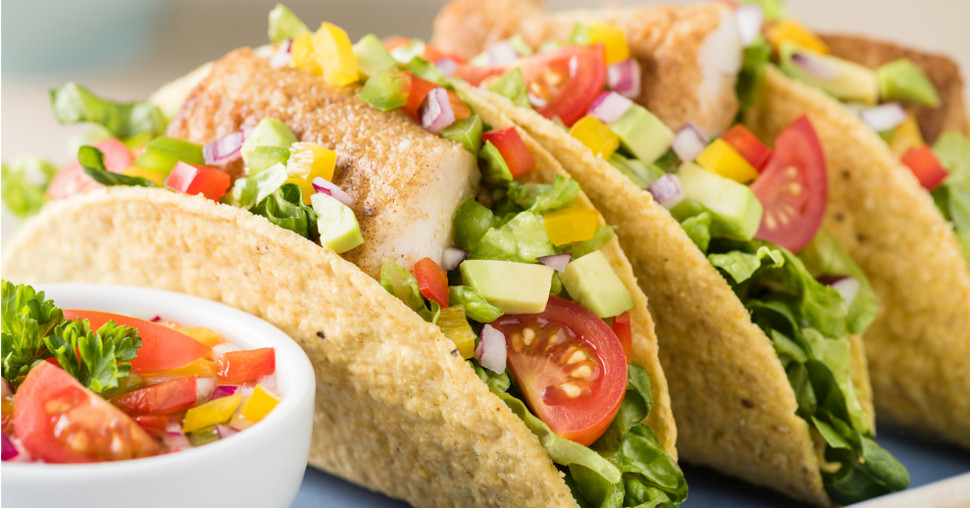 Hrskavi riblji takosi sa avokado salsom