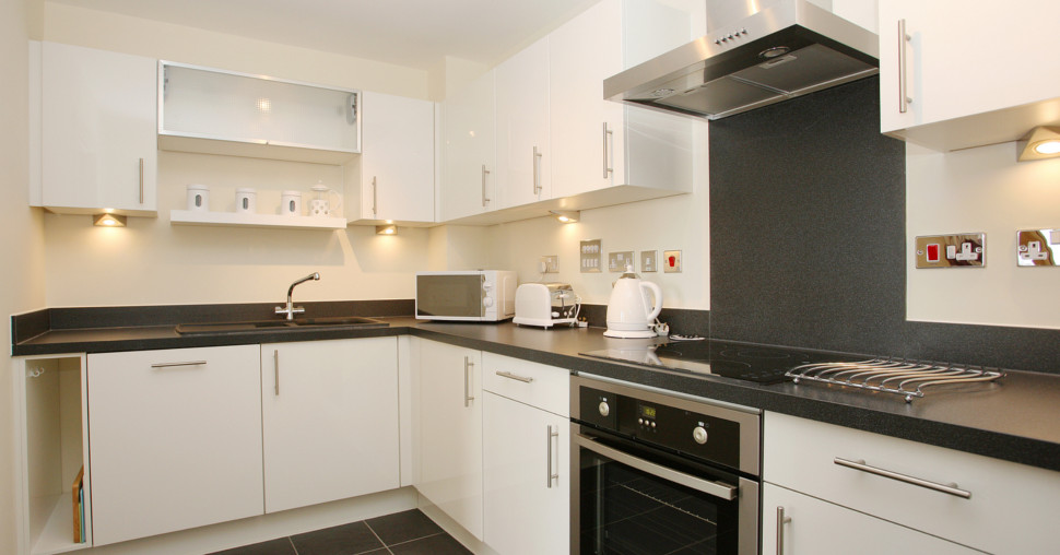 Bela kuhinja odlazi u prošlost: Ovo su novi trendovi koje dizajneri vole