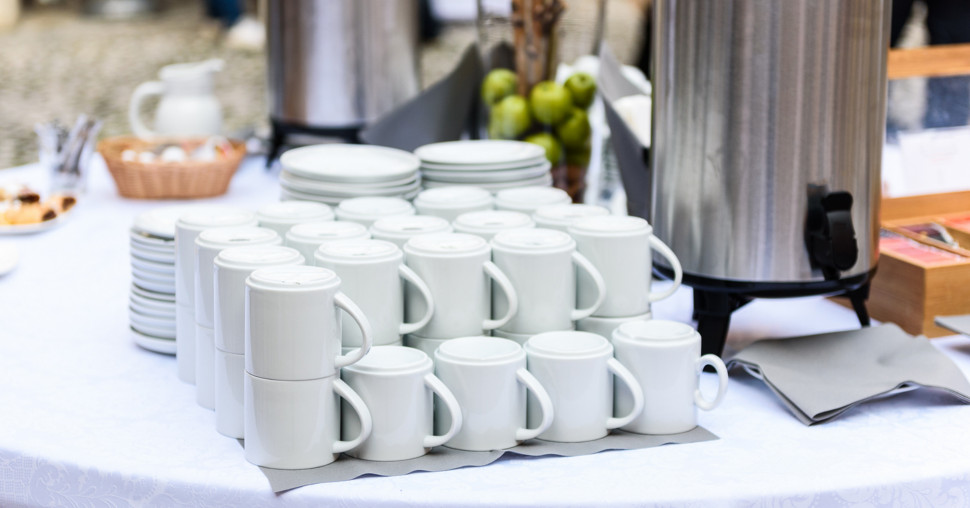 Najbolji trikovi za besprekorno čiste šolje bez mrlja od čaja i kafe