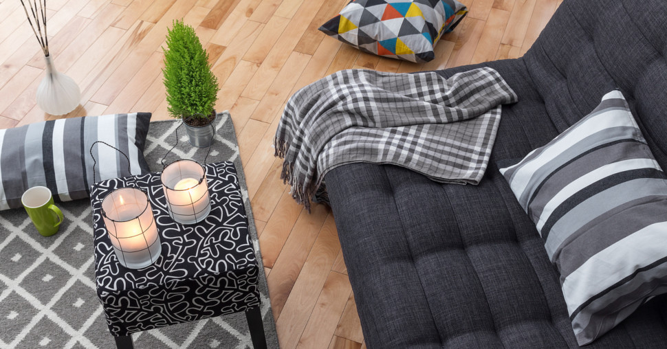 Kako lako ukloniti osušeni vosak sa tepiha, tkanina i drvenih površina