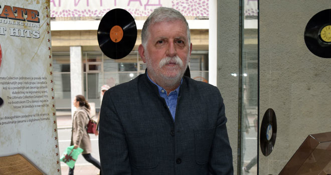 Peca Popović: Izložba Zaustavljenost