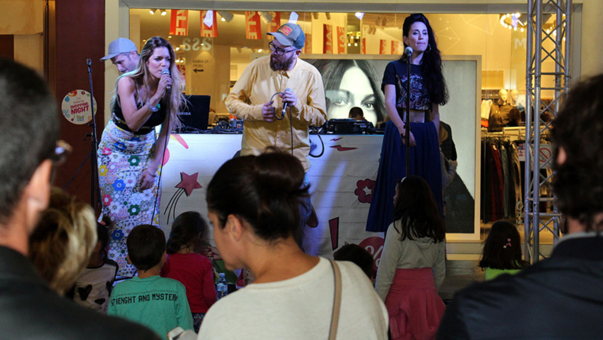 Zemlja gruva na Shopping night-u