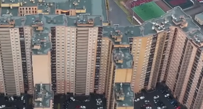 Kako izgleda život u zgradi sa 18.000 stanovnika?