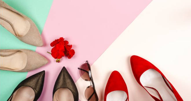 Louboutin nude kolekcija