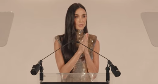 Demi Moore oduševila na crvenom tepihu