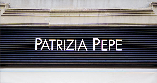 Uspešna modna saradnja: Dua Lipa i Patrizia Pepe