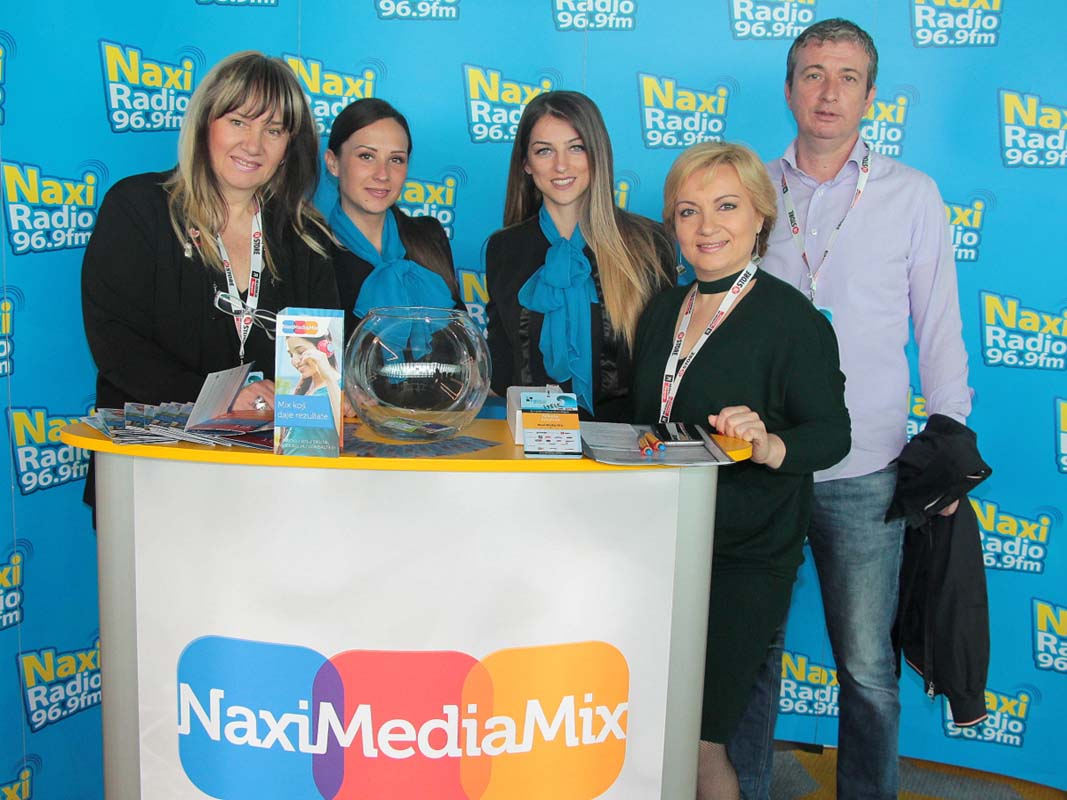Naxi media mix na 4. Marketing summitu