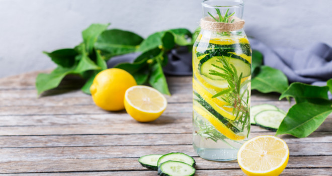 Aromatična voda: Zdravo osveženje svakog dana