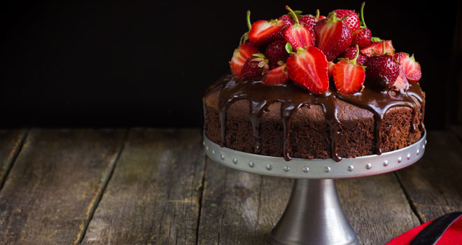 Čokoladna torta sa jagodama