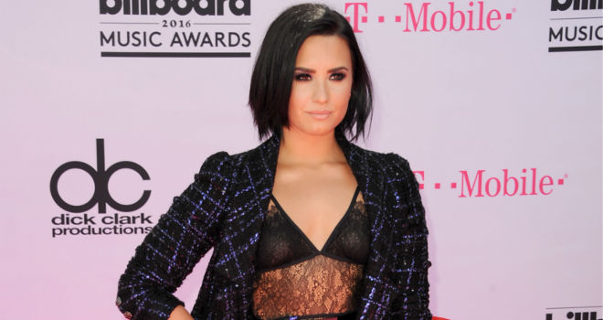 Demi Lovato bez šminke