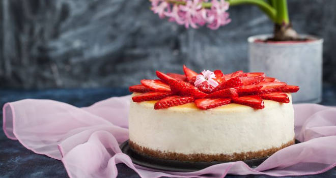 Torta od jagoda i sira