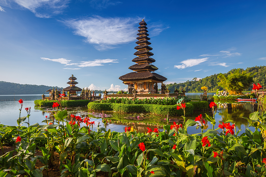 Bali je uveo turističku taksu