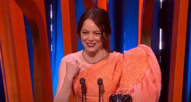 Bafta 2024: Savršeno stilizovane Margo Robi, Ema Stoun i Emili Blunt
