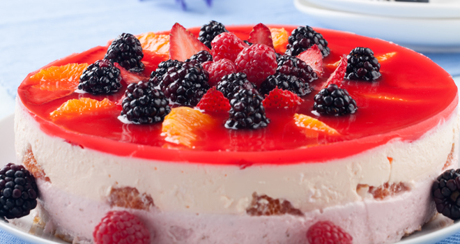Jogurt torta sa voćem
