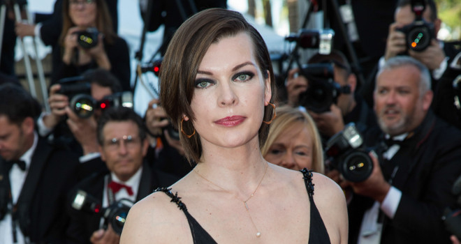 Mila Jovović u filmu Lovac na čudovišta