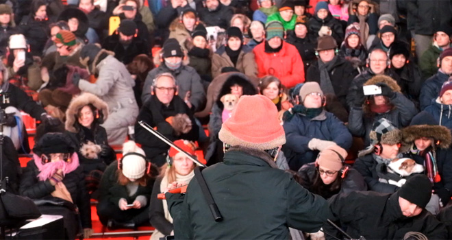 Koncert za ljubimce na Tajms Skveru