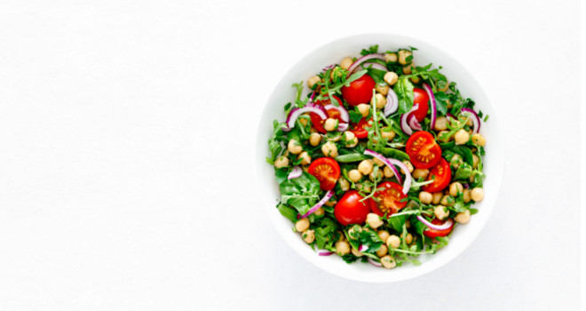 Letnja salata sa leblebijama
