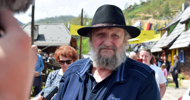 Petar Božović stigao na Mećavnik: Nije još uvek vreme da odložim ovo oružje svijetlo