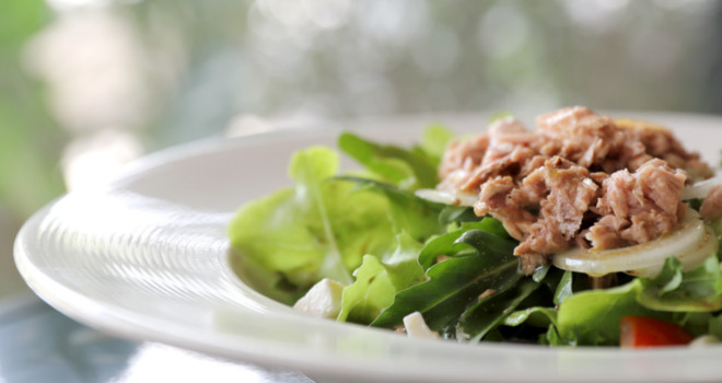Salata sa tunjevinom
