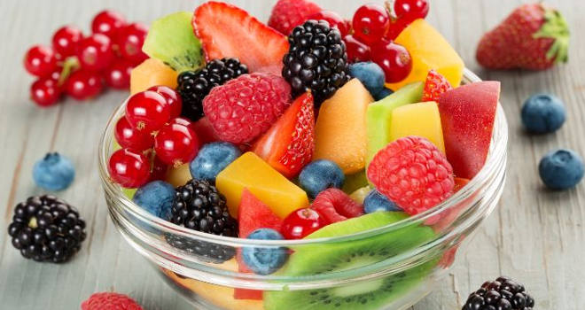 Voćna salata s medom