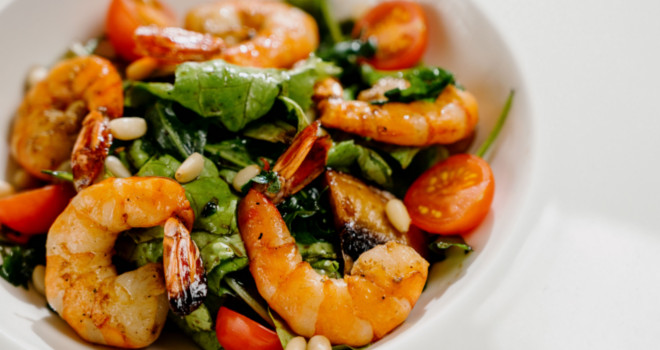 Mediteranska salata sa plodovima mora