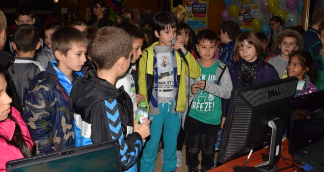 Naxi karaoke oduševile klince