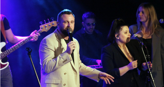 Matija Cvek o Naxi zvezdi: "Zahvalan sam što me je Marija izabrala za duet"