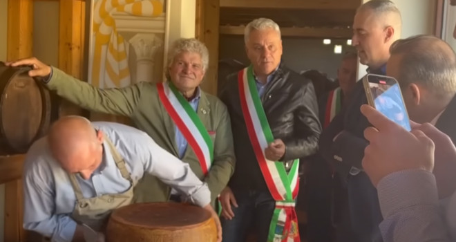 Parmezan otvoren posle 27 godina postavio novi rekord u sazrevanju