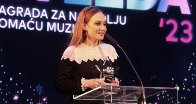 Jelena Tomašević: Nagradu posvećujem ocu