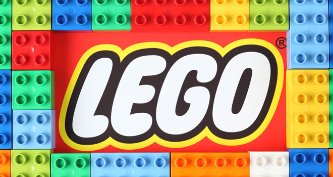 Roditelji će razumeti: Rekordno hodanje po LEGO kockicama