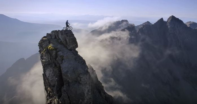Neverovatna vožnja: Da li biste se vi usudili na tako nešto?