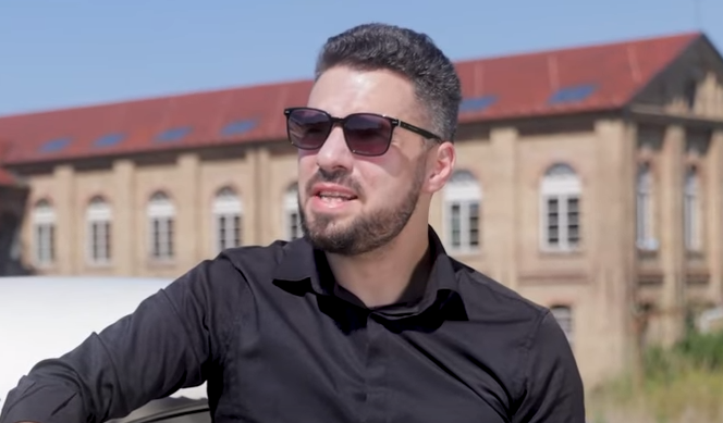Oduševio nas je novi spot za pesmu "Mala" Milana Bujakovića