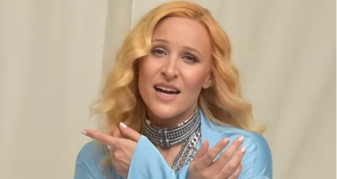 "Probudi me, zovi me": Premijera nove pesme pop dive Nataše Mihajlović na Naxi radiju!