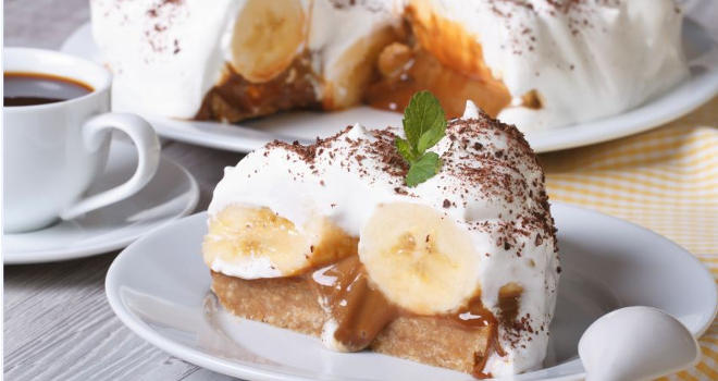 Kolač sa bananama i keksom