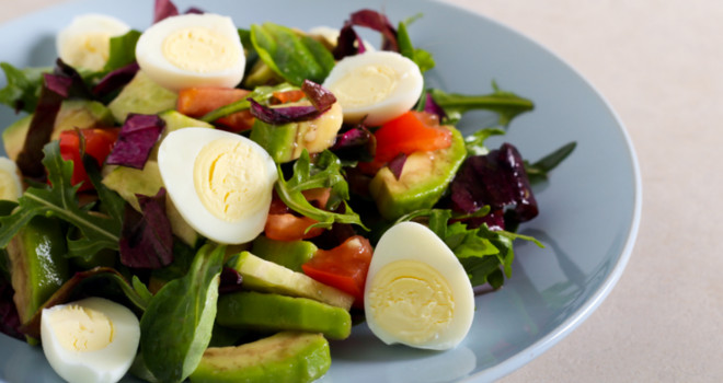Osvežavajuća salata sa avokadom