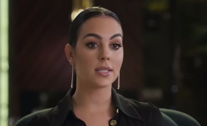 Georgina Rodrigez je na naslovnoj strani Voguea: Obožavaćete njene odevne kombinacije