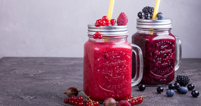 Smoothie sa šumskim voćem