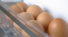 Zašto nije dobro da držimo jaja u vratima frižidera?