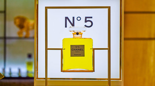 Čuveni Chanel N°5 proslavlja 100. rođendan