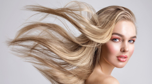 Ghost blonde – letnja nijansa kose koja osvaja!