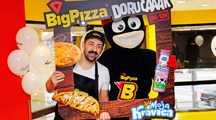 Ognjen Amidžić uživao u novom BigPizza i Moja Kravica Doručku