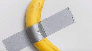 Banana zalepljena trakom za zid prodata za 6,2 miliona dolara!