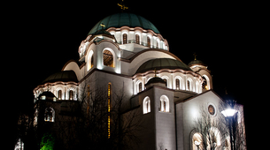 Hram Svetog Save: Paljenje badnjaka i božićna liturgija