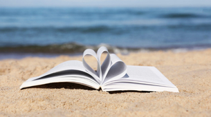Čitanje na plaži: Opustite se uz omiljeno štivo