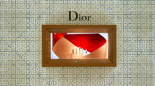 Bela Hadid za Dior